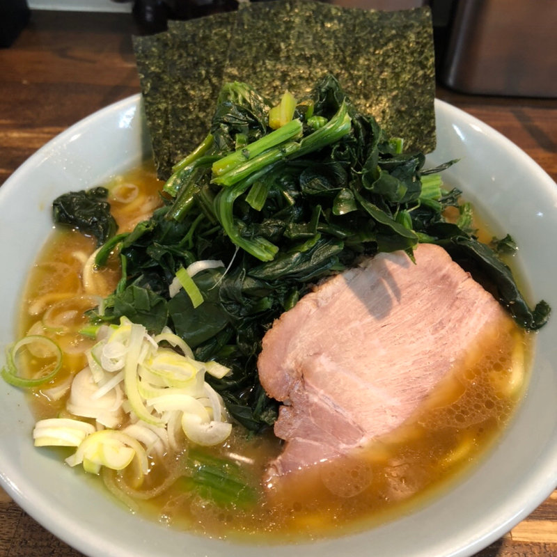 ラーメンレンソウ多め(横浜家系　侍 （さむらい）)