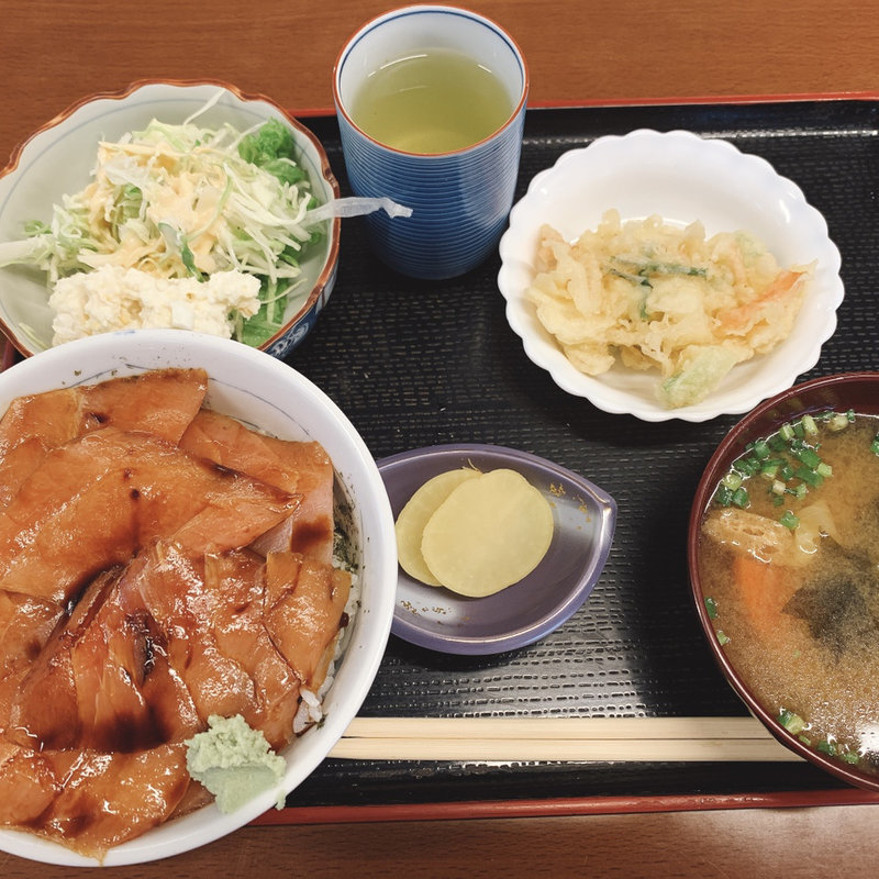 鉄火丼(パプリア )