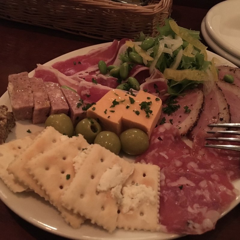 前菜盛り合わせ(ビストロハミルトン )