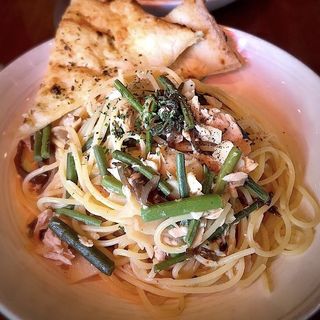 山菜とツナのペペロンチーノ(サルバトーレクオモ浦安)