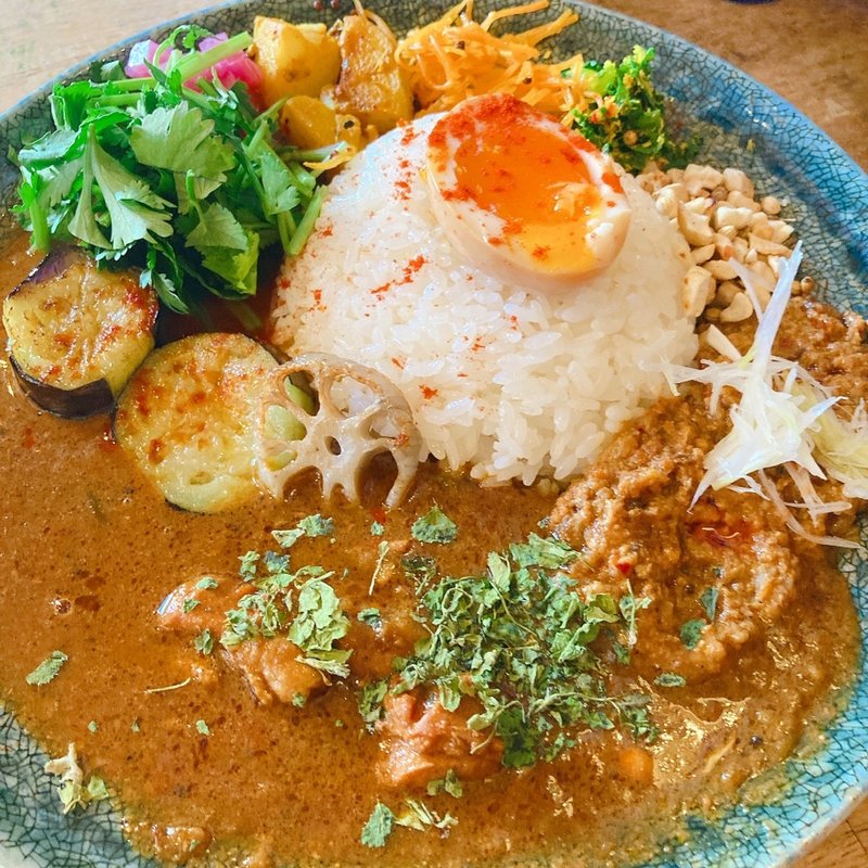 3種あいがけ、パクチートッピング(咖喱アンダーソン（代官山）)