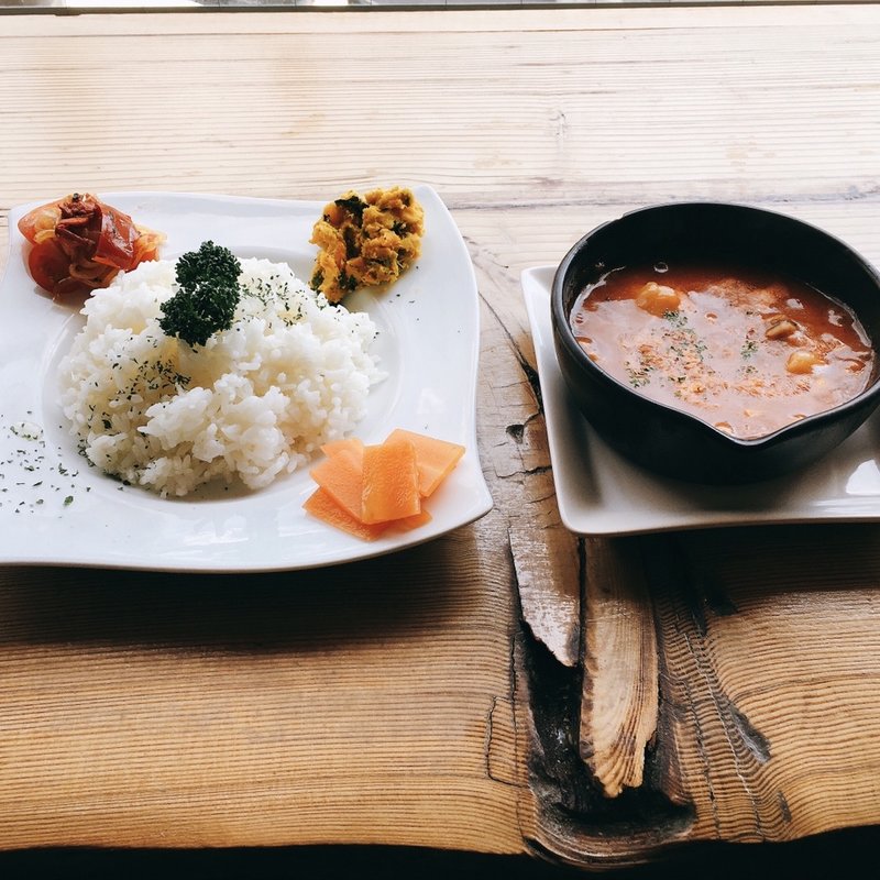 牛すじトマト煮込みごはん(牛すじトマト煮込み専門店もうまてん)