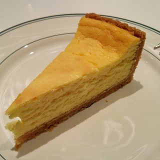 ニューヨークチーズケーキ(ラルフズコーヒー RAYARD Hisaya-odori Park)