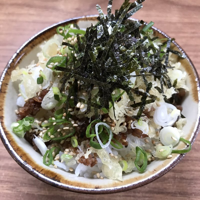 肉そぼろご飯(山田製麺 こなみ)
