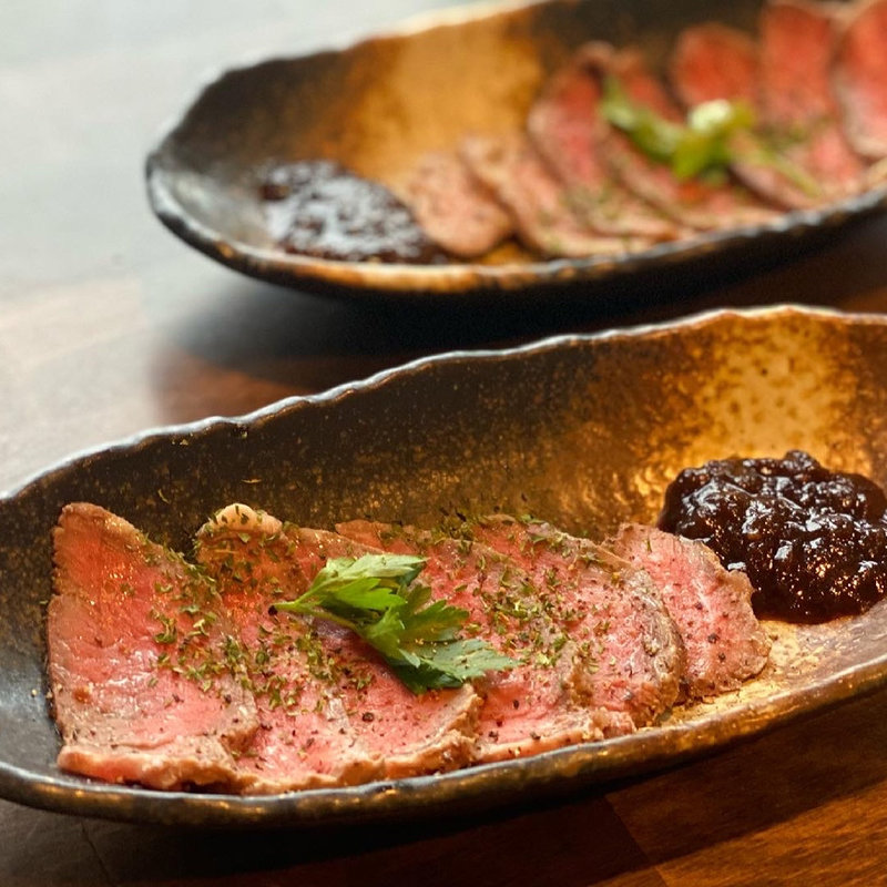 黒毛和牛のローストビーフ（十兵衛ソース付き）(パスタ処 十兵衛)