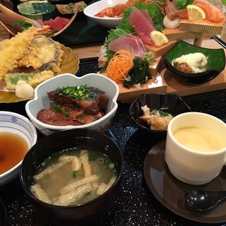 よくばり御膳(大漁市場 こんぴら丸 鹿児島谷山本店 )