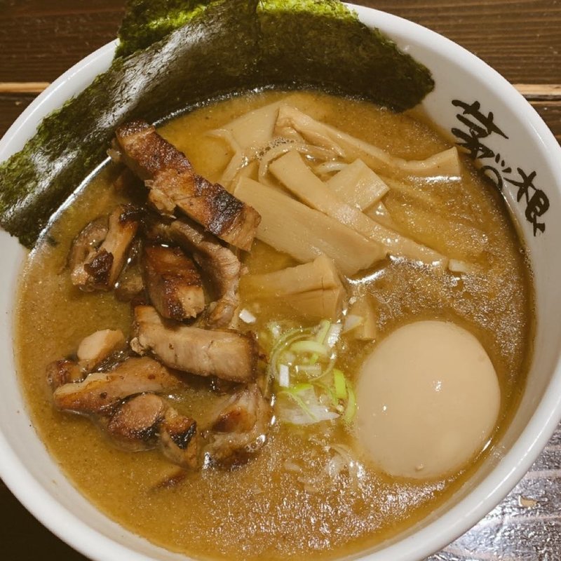 特製ラーメン(麺屋茅根)