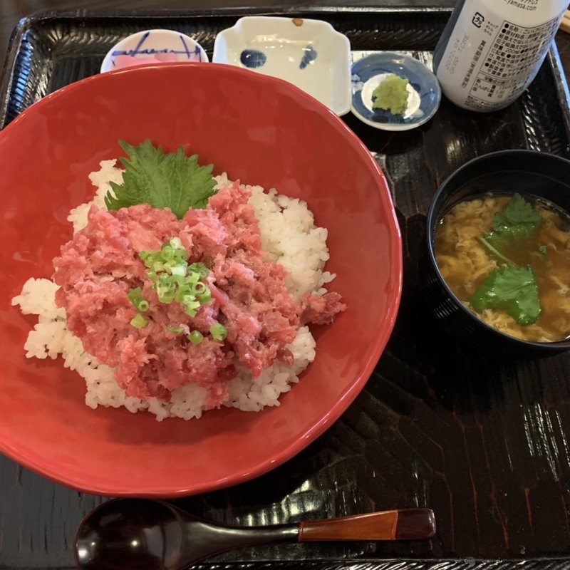 本まぐろ丼(茶房 古久)