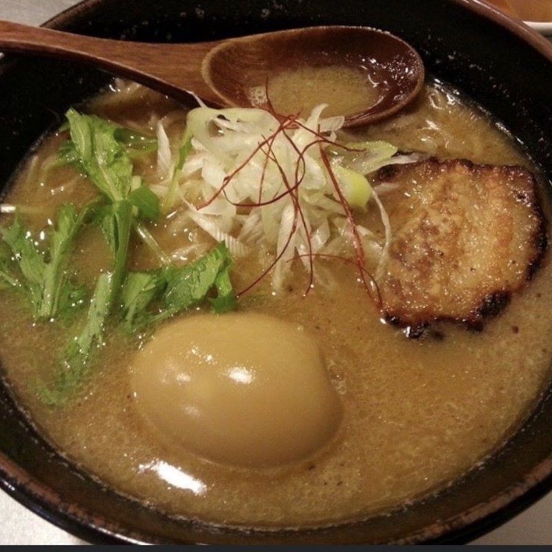 味玉ラーメン(RIRAKU)