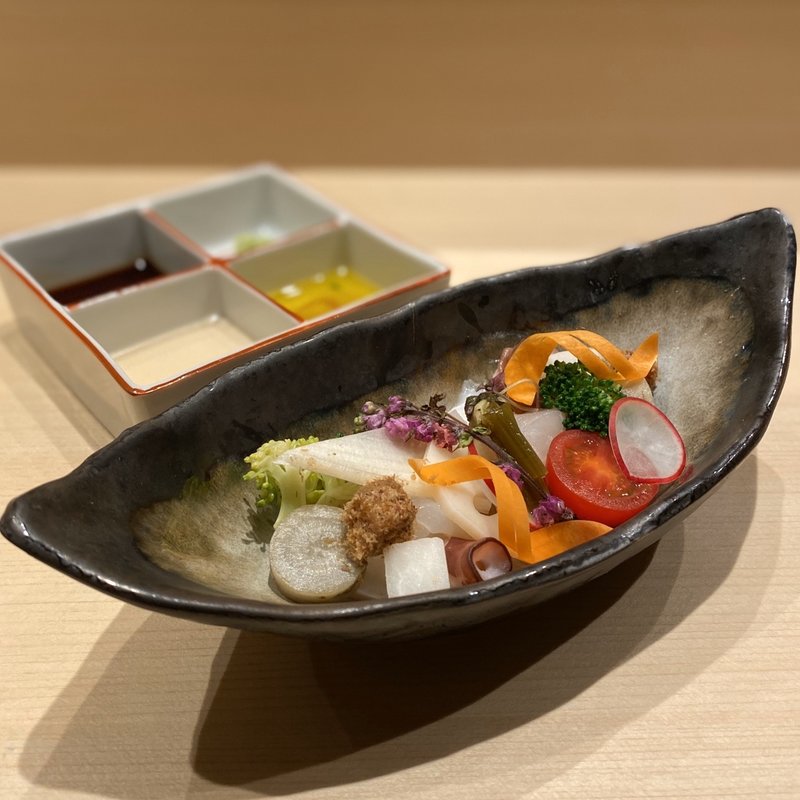 水ダコとスズキのお造り(鮨てんび)