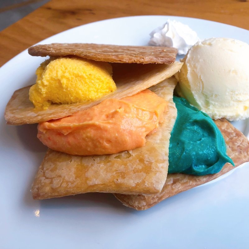 3色ミルフィーユパイ(ペゴパヨ  てんしば店  )