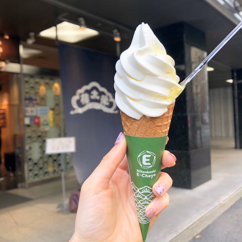 北海道根釧牛乳ソフトクリーム 蜂蜜れもんあめ(Nihonbashi E-Chaya ニホンバシ イーチャヤ)