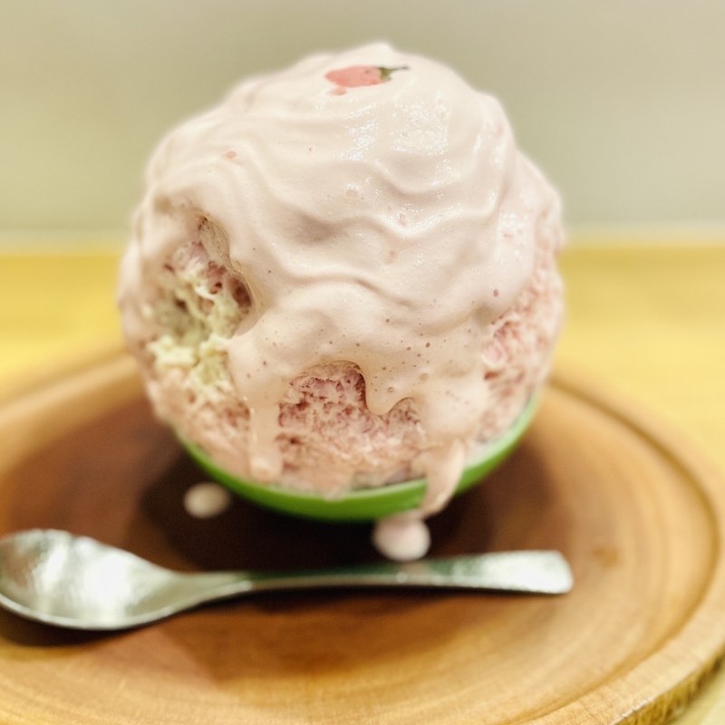 桜ヨーグル白あんソース(京氷菓 つらら)