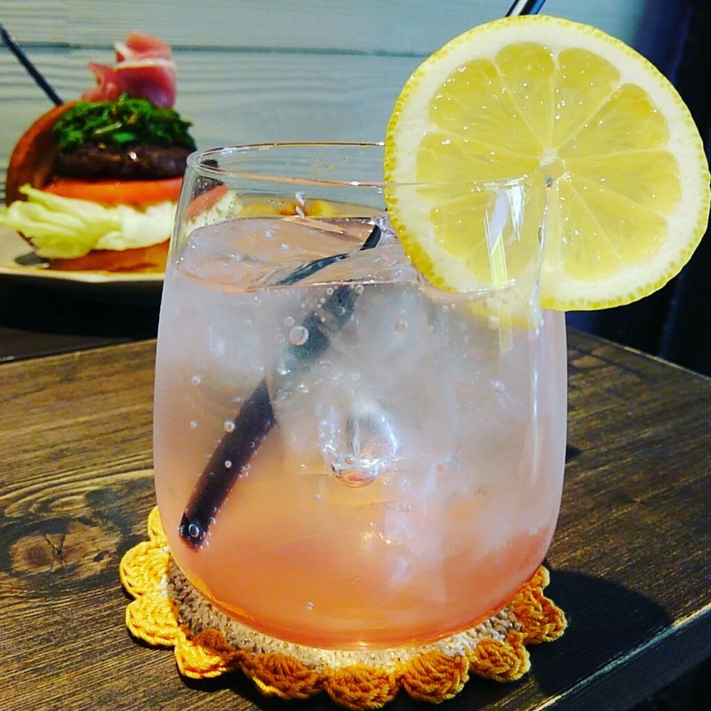 桜レモンソーダ(だるま珈琲)