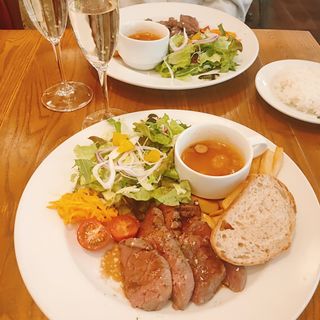 ワンプレートランチセット(Brasserie & Wine cafe Buzz)