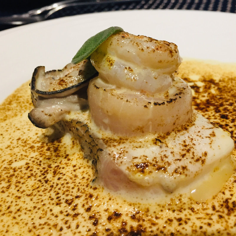 クエと帆立とたか海老のサバイヨングラタン(フランス厨房 旬彩 中央駅店 )