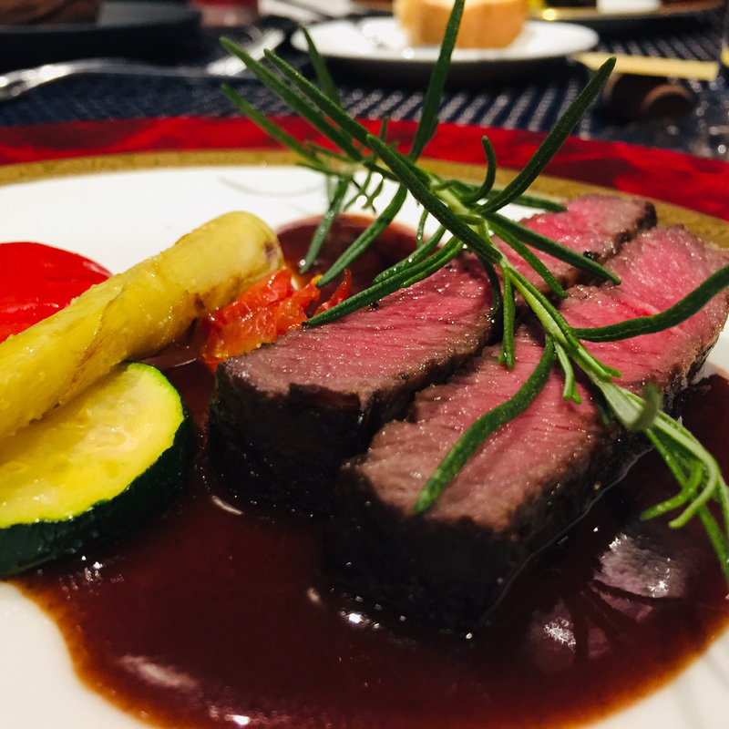 鹿屋中山牛シンシンのロティ(フランス厨房 旬彩 中央駅店 )