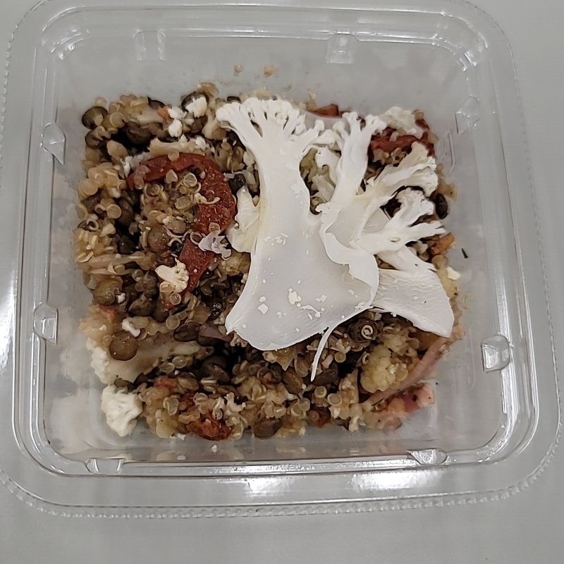 カリフラワー入りキヌアとレンズ豆(the city bakery)