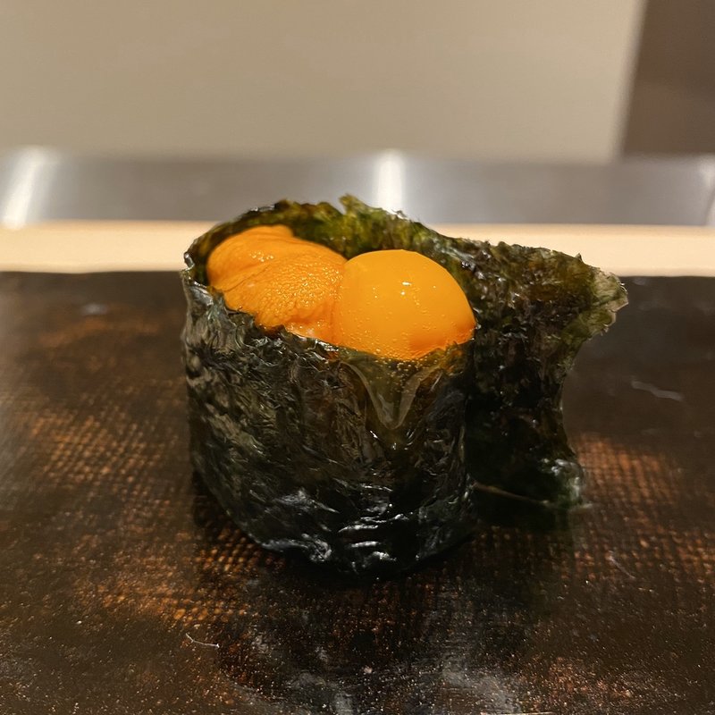 雲丹うずら軍艦(鮨てんび)