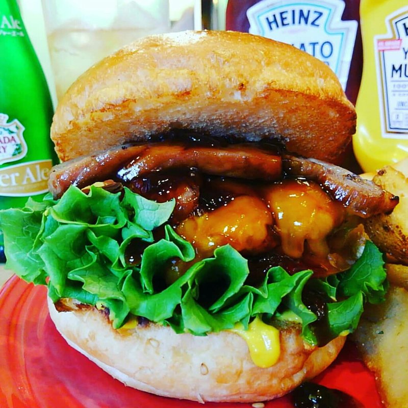 ベーコンチーズバーガー(BRICKS BURGERS)