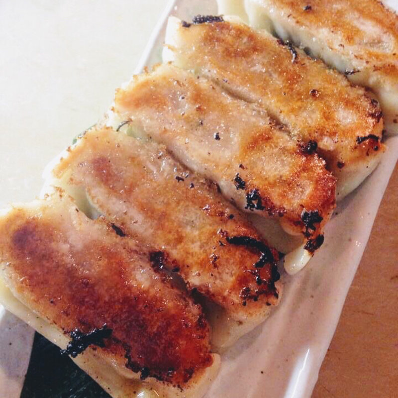 紅豚パリっと！焼き餃子(吉崎食堂 恵比寿店)