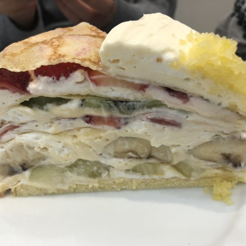 ミルクレープ(HARBS 神戸クレフィ三宮店)