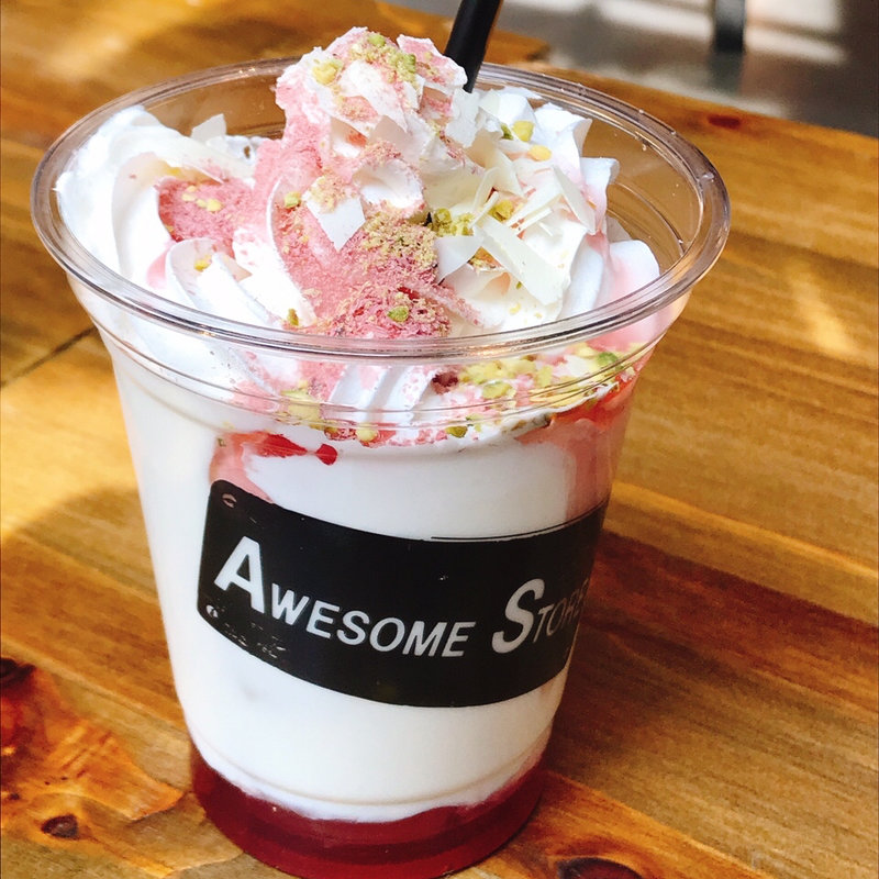 (オーサム ストア&カフェ)