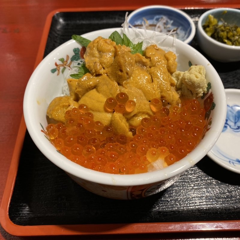 ウニいくら丼(海鮮市場　長崎港)