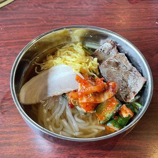 濃厚スープの盛岡冷麺(カルビ一丁 御殿場店)