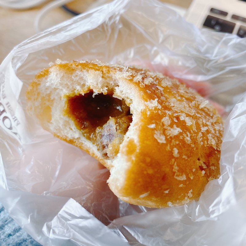 ビーフカレーパン(神戸屋)