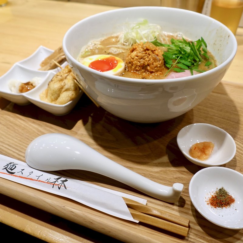 豪華スタイル味噌(麺スタイル林)