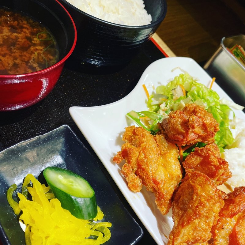 からあげ定食(大衆すし酒処 うおしん酒場)