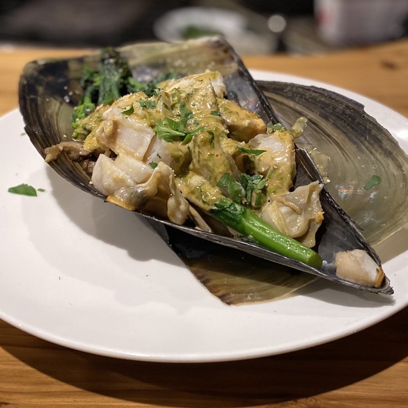 タイラギ(平貝)ブルーチーズ青のりソース(金剛商店138番地 )