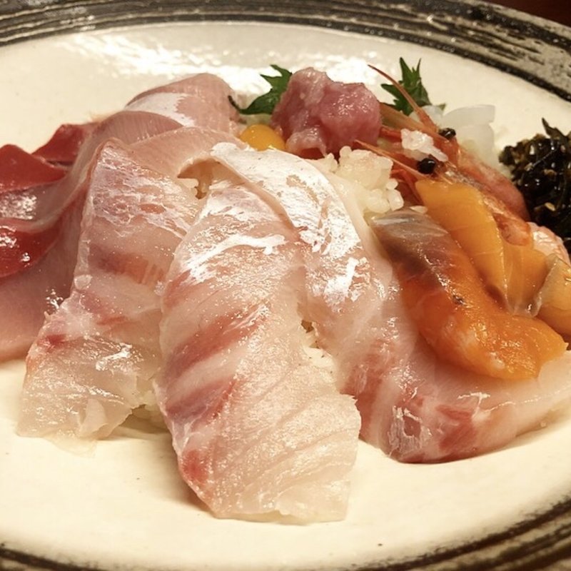 海鮮丼(宝堂 kararsuma)