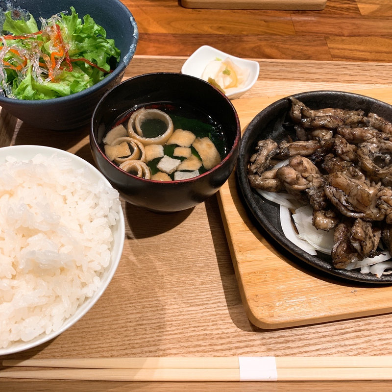 宮崎鶏もも焼き(宮崎酒場えびす)