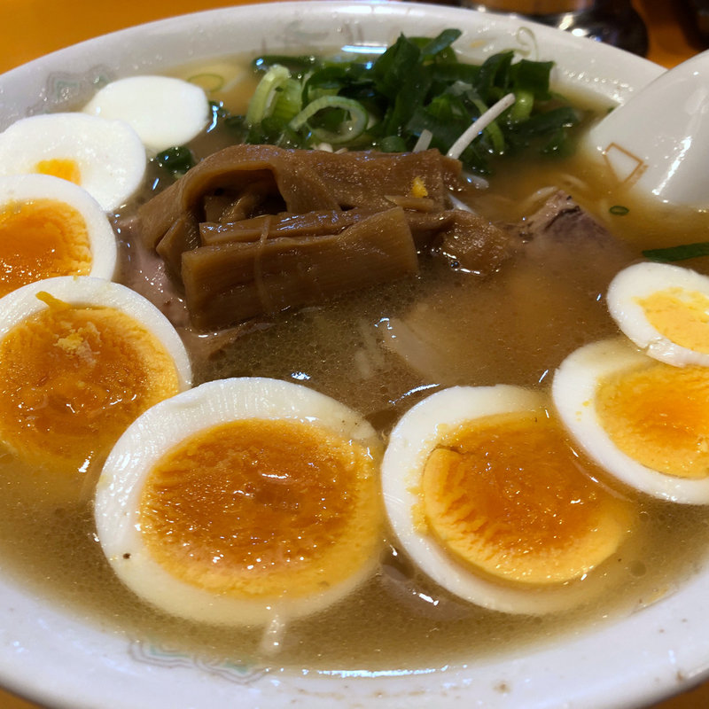 中華そば並玉子入(茹で玉子)(一番星 （いちばんぼし）)