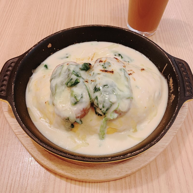 カニクリームコロッケオムライス(スマイルエッグ)