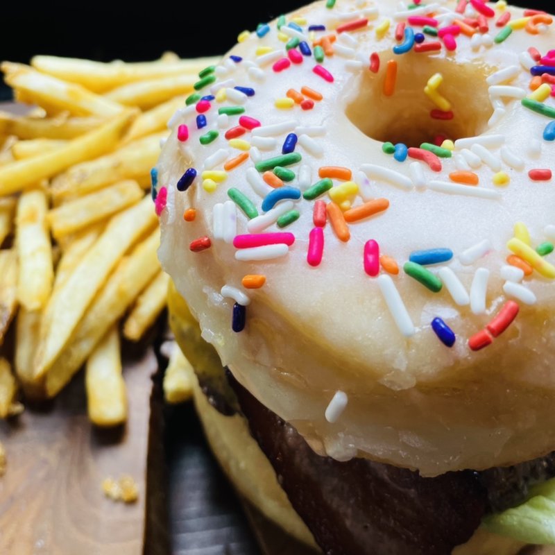 ドーナツベーコンチーズバーガー(the great burger stand ザ グレート バーガー スタンド)