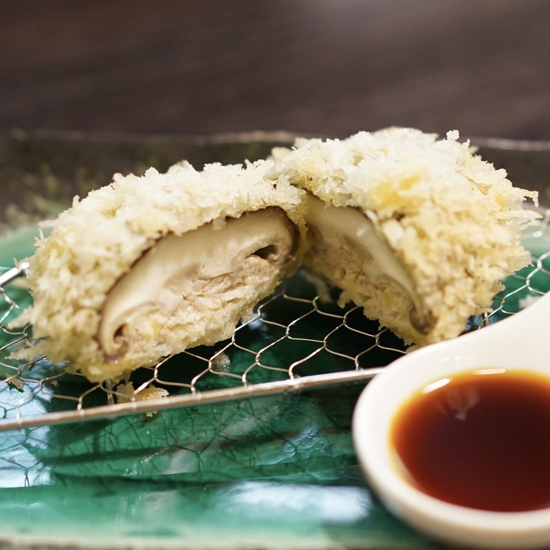 椎茸肉詰めフライ(成蔵 （ナリクラ）)