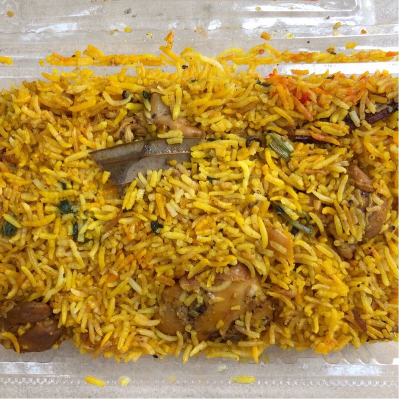 テイクアウト チキンビリヤニ(インド料理 カザーナ みなとみらい店)