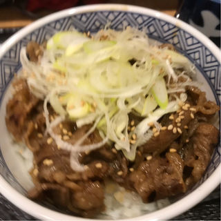 カルビ牛丼(吉野家 札幌狸小路店)