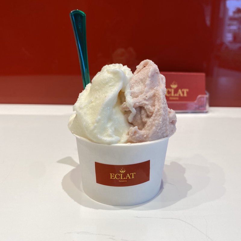 天使のミルク、いちごミルク(ECLAT Gelateria 東海通店)