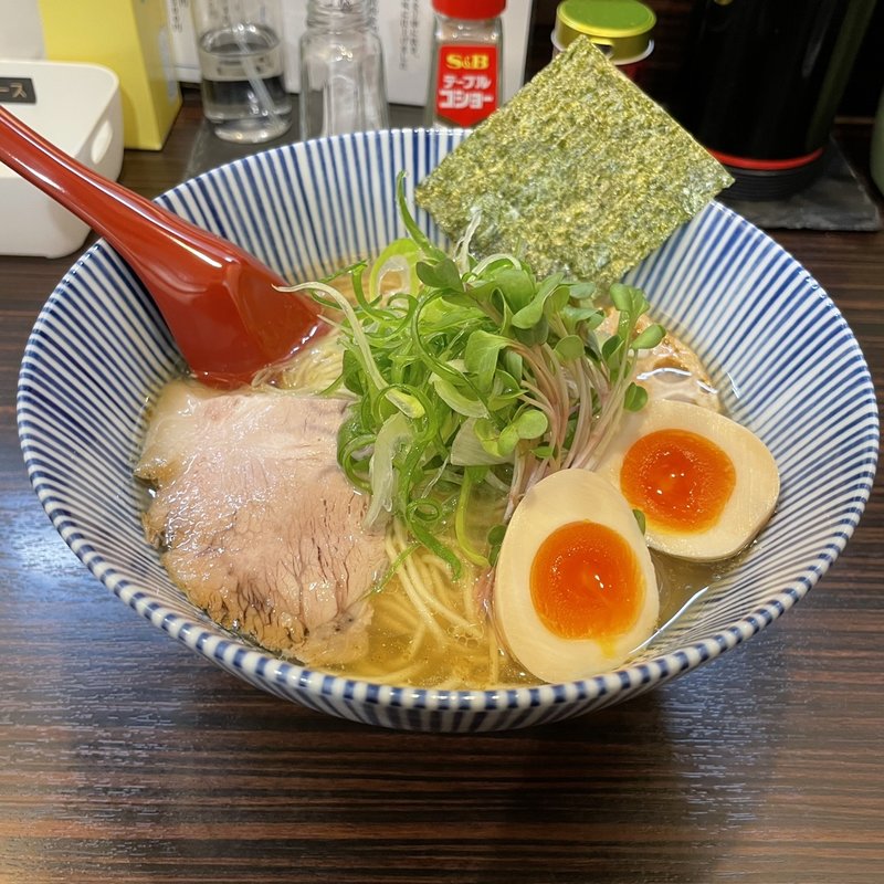 白糸中華そば(中華そば糸)