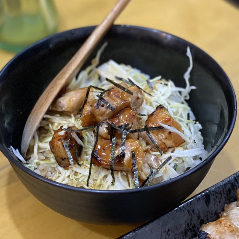 焼鳥丼(大橋通りの焼鶏広場)