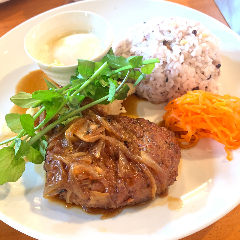 和風照り焼き月見バンバーグプレート(Mark Matsuoka Grill)