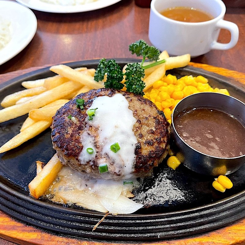 黒黒ハンバーグ定食(ロイヤルホスト 水戸駅南店 )