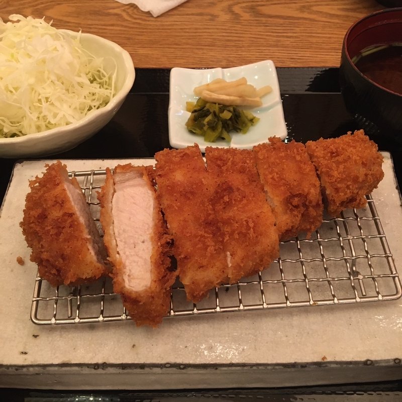 ロースかつ定食(鎌倉かつ亭 あら珠 みなとみらい店)