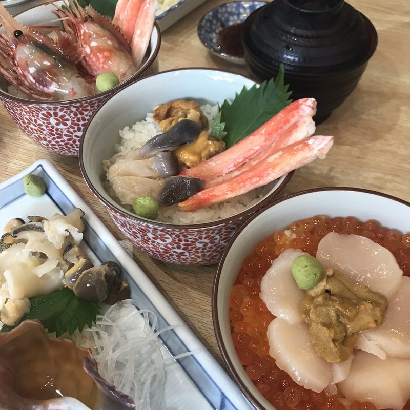 いくらホタテ丼(一花亭たびじ （いっかてい）)