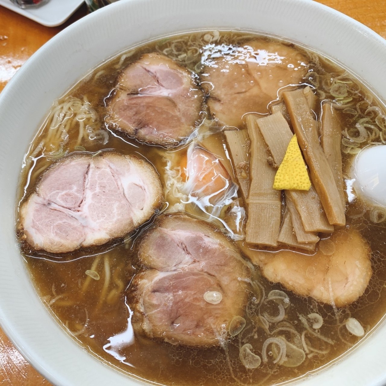 チャーシュー生卵麺 中華そば専門店 勝や かつや の口コミ一覧 おいしい一皿が集まるグルメコミュニティサービス Sarah