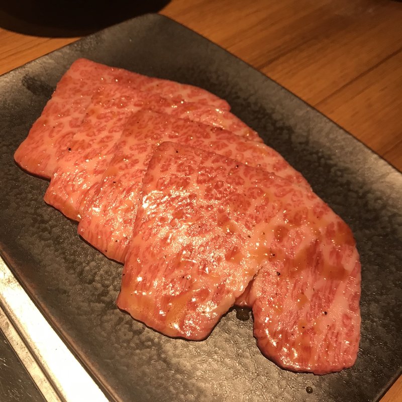 上カルビ(焼肉ジャンボ 白金)